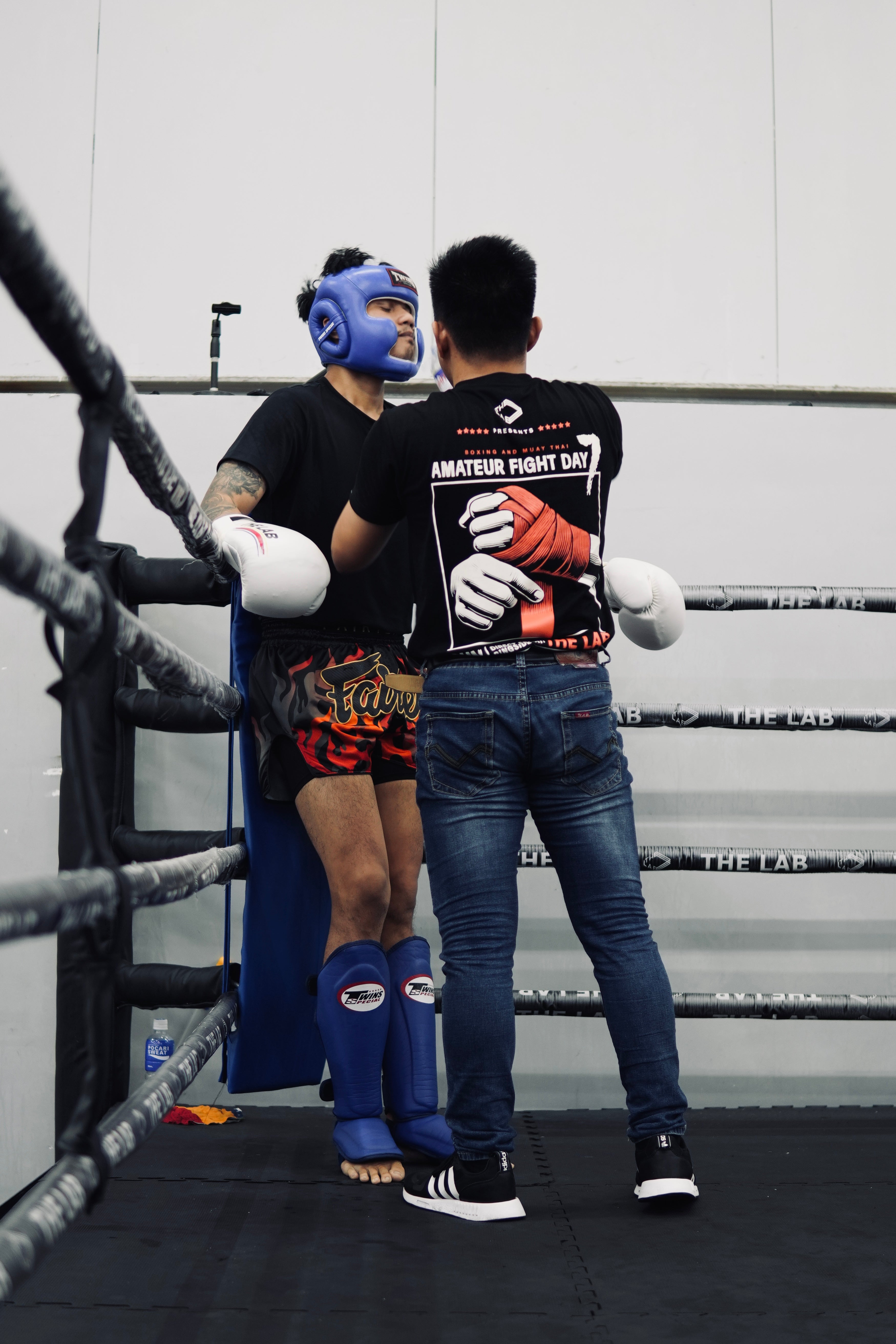 FIGHT DAY TEE | BLACK | THE LAB X SENIORITOS® COLLABORATION